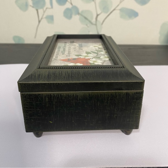 Red Cardinal Jewelry Trinket Music Box - Picture 4 of 9